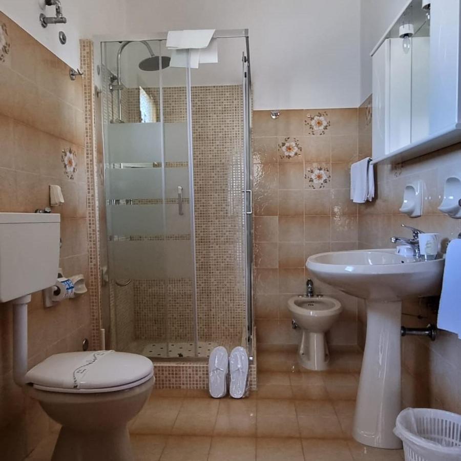 بريزيتشي B&B La Villa المظهر الخارجي الصورة