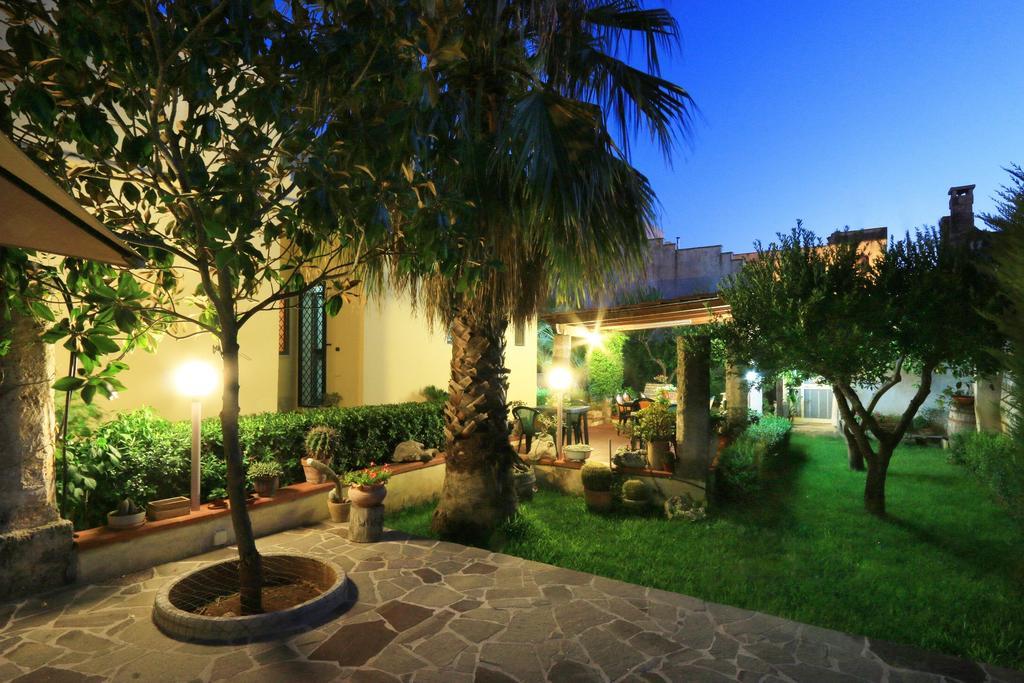 بريزيتشي B&B La Villa المظهر الخارجي الصورة
