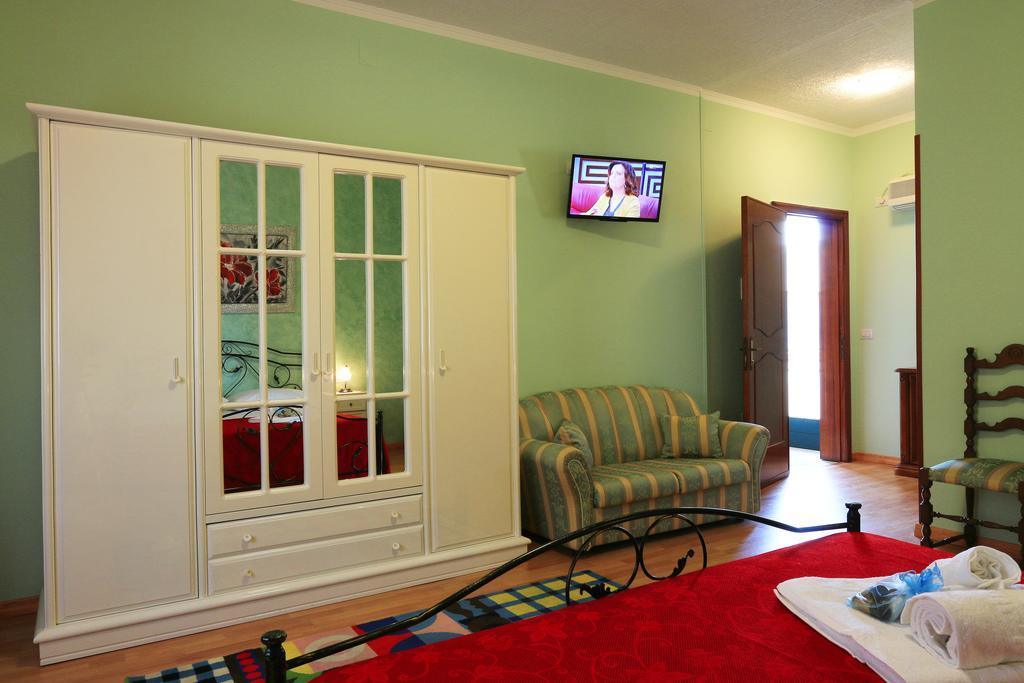 بريزيتشي B&B La Villa المظهر الخارجي الصورة