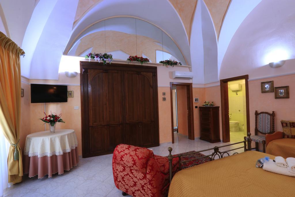 بريزيتشي B&B La Villa المظهر الخارجي الصورة